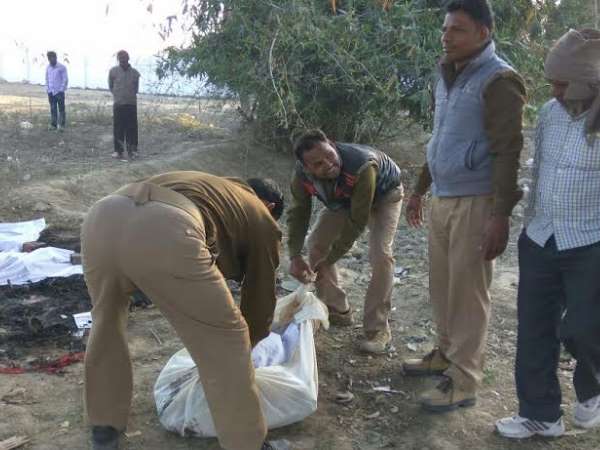 मंदिर में भीख मांगने आईं महिलाओं को मनचलों ने दी मौत! गांव में लगाया था कैंप, सुबह मिला जला हुआ शव