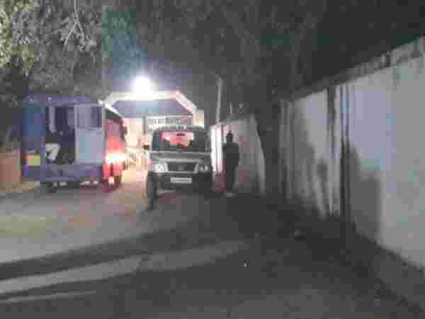 शहाबुद्दीन को तिहाड़ भेजने से पहले शिफ्ट किया गया बेऊर जेल, देखिये अंदर की तस्वीरें शहाबुद्दीन को तिहाड़ भेजने से पहले शिफ्ट किया गया बेऊर जेल, देखिये अंदर की तस्वीरें