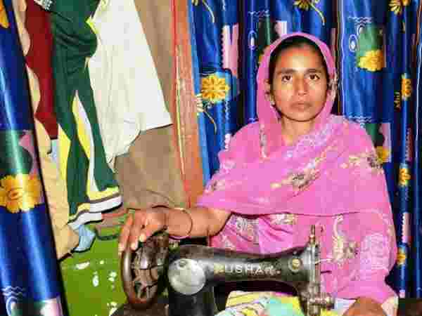 मोदी के गढ़ में पूर्व MLA का परिवार खा रहा है सूखी रोटी, जानिए क्यों?