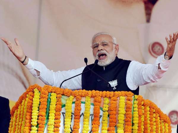 यूपी के बिजनौर में पीएम मोदी ने राहुल पर ऐसे साधा निशाना, कांग्रेस फिर करेगी हंगामा! यूपी के बिजनौर में पीएम मोदी ने राहुल पर ऐसे साधा निशाना, कांग्रेस फिर करेगी हंगामा!