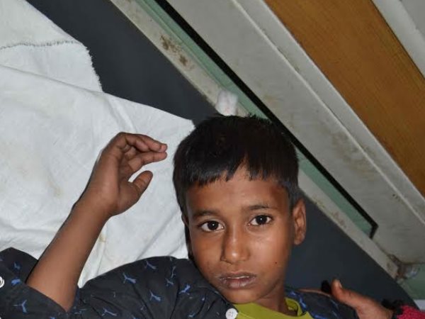 बरेली: मकान हड़पने की खातिर किराएदार महिला ने मकान मालिक समेत 8 लोगों को दिया जहर