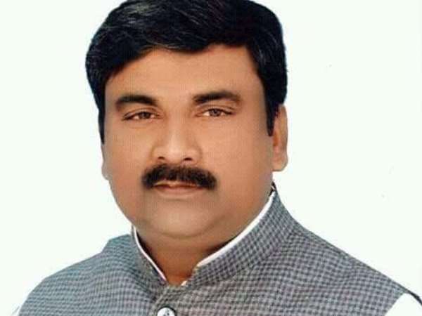 तुलसीपुर: टूट गया सपा-कांग्रेस गठबंधन, अब होगी दोनों दलों के प्रत्याशियों में जंग तुलसीपुर: टूट गया सपा-कांग्रेस गठबंधन, अब होगी दोनों दलों के प्रत्याशियों में जंग