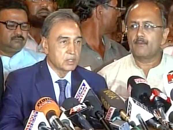 योगी आदित्यनाथ से मिले मीट व्यापारी, मिला इंसाफ का आश्वासन