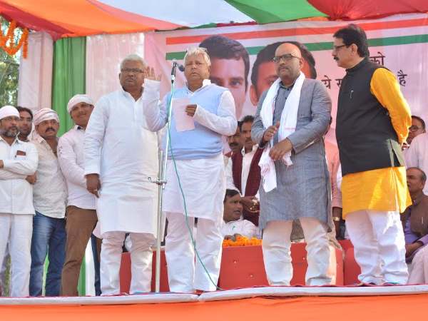 खुद को बताया यूपी का रिश्तेदार