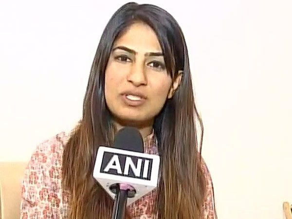 जावेद अख्तर ने किया गुरमेहर का समर्थन