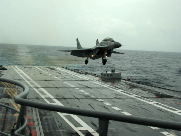 काफी अहम है स्‍क्‍वाड्रन 303 