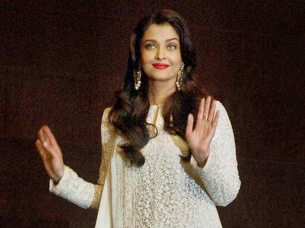 शंखिनी महिलायें 