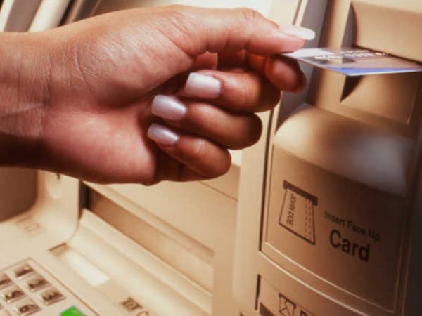 मुफ्त ट्रांजेक्शन के बाद लगेंगे 20 रुपए