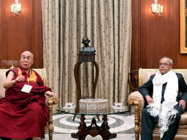 राष्‍ट्रपति से मिले दलाई लामा 