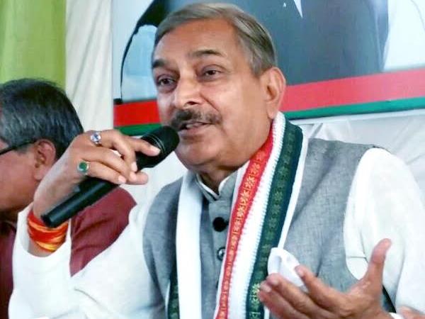 प्रमोद तिवारी ने साधा मोदी पर निशाना 