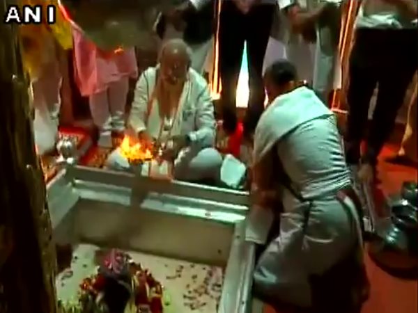 6. विश्वनाथ मंदिर के दर्शन