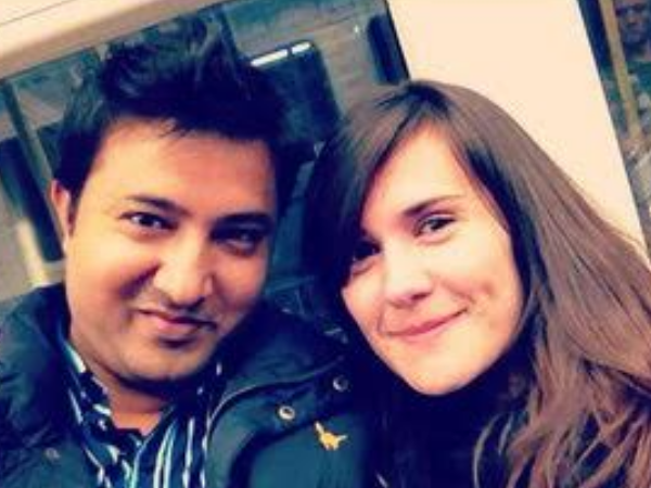 लोगों में सेल्फी लेने की लगी रही होड़