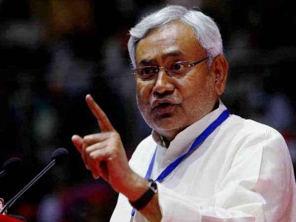 4- बिहार में नीतीश की बेदाग छवि-विवादों से दूरी 