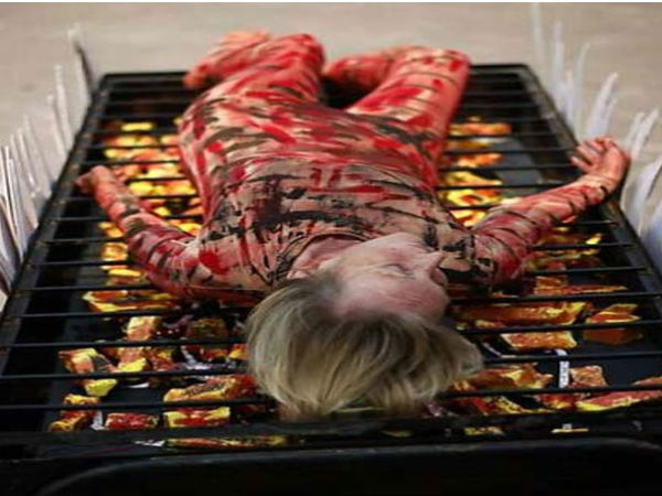 न्यूड मॉडल्स के पीछे का तर्ज