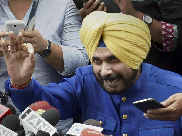 नवजोत सिंह सिद्धू नहीं छोड़ेंगे कपिल शर्मा का साथ, बोले- रात में रिकॉर्डिंग करूंगा, सुबह ऑफिस में मि