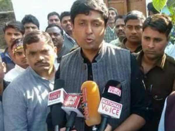 लालबत्ती भी मिली थी उज्जवल को