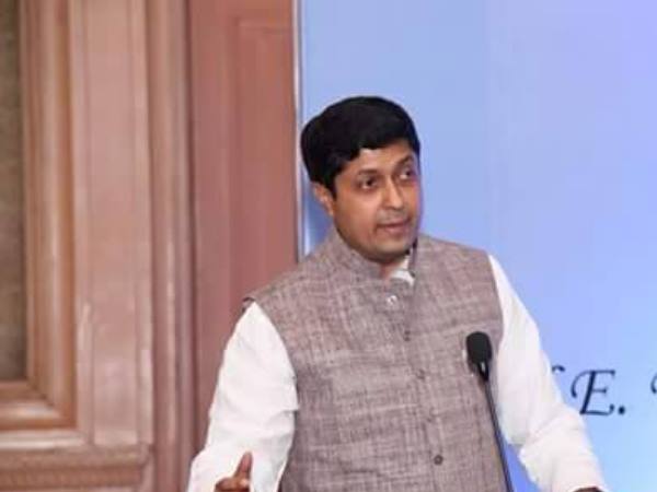 उज्जवल को विरासत में मिली है सीट