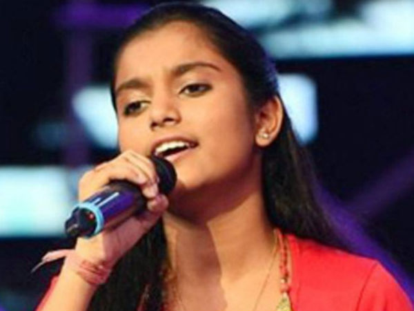 कट्टरपंथियों के निशाने पर 