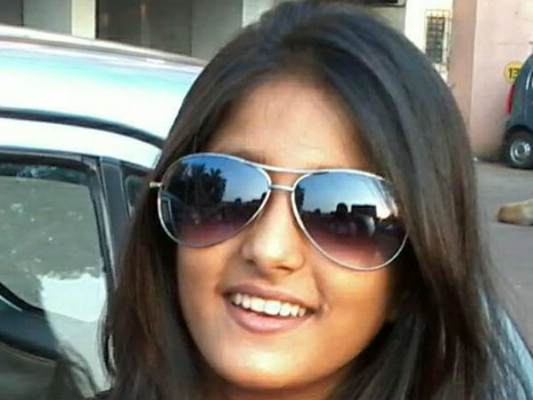 गोरी लड़कियां अप-मार्केट गोरी लड़कियां अप-मार्केट