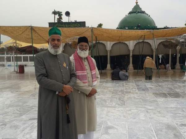 कराची से ही गायब हैं दोनों