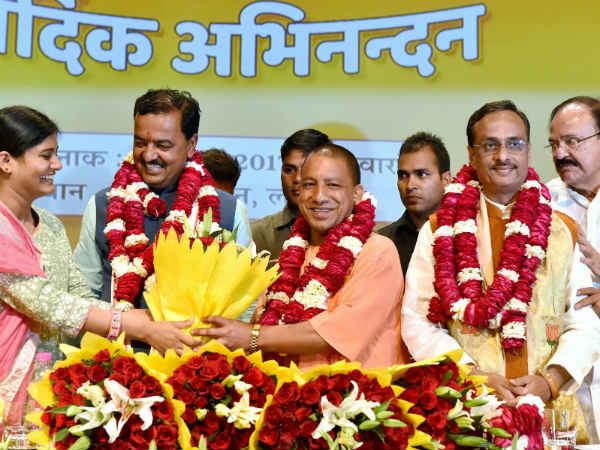 पूरी तरह घेर लिए गए थे योगी