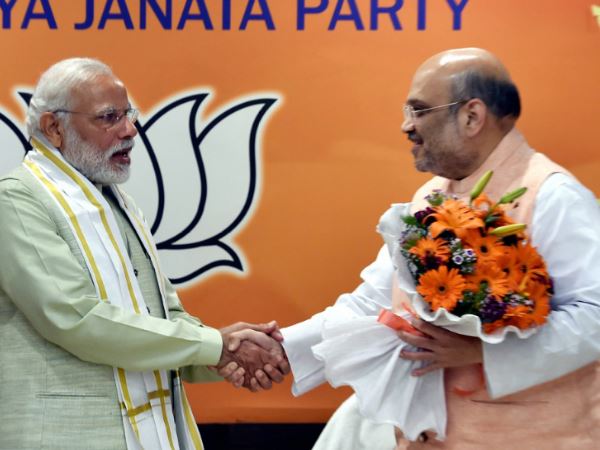 इसी वजह से बनाए गए दो डिप्टी सीएम इसी वजह से बनाए गए दो डिप्टी सीएम