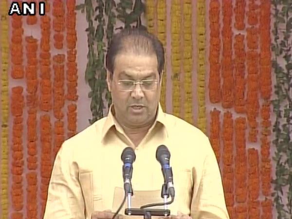 'सबका साथ, सबका विकास' का संदेश देने की कोशिश