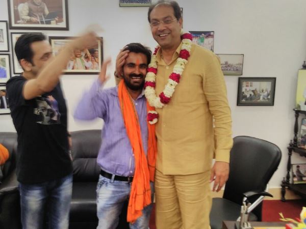 2- बिना चुनाव लड़े ही बने मंत्री