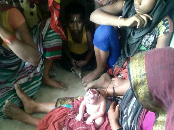 देखते ही डर जाते हैं लोग देखते ही डर जाते हैं लोग