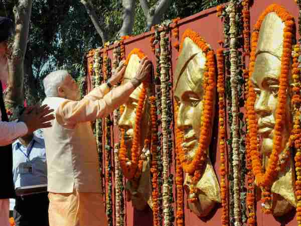 कागजों में क्यों आतंकी ही हैं भगत सिंह और बाकी साथी