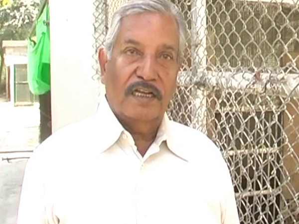 'शेर भूखा मर जायेगा लेकिन घास को छुएगा भी नहीं'