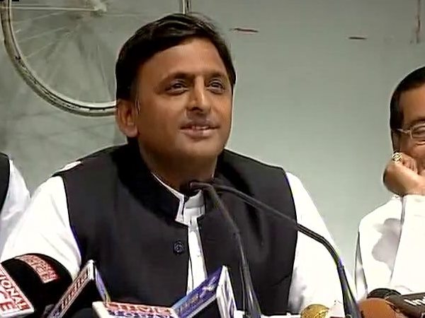 योगी सरकार से अखिलेश का सवाल?