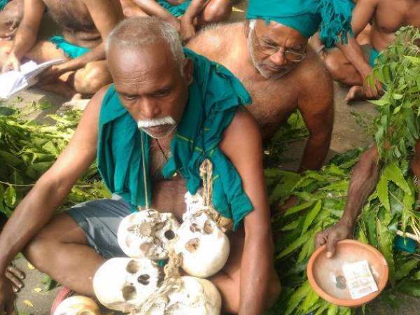 खुद को मारने के सिवा कोई और रास्ता नहीं