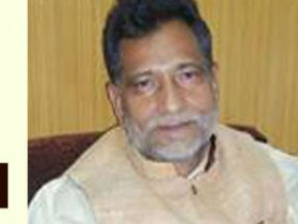 राजनाथ सिंह के साथ पहली बार 1977 में जीता चुनाव