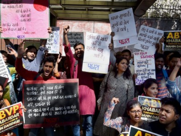 देश के विश्वविधालयों के माहौल से राष्ट्रपति चिंतित,जिम्मेदार बेपरवाह