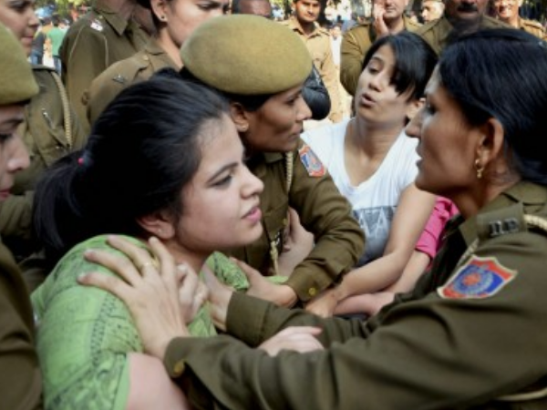 देश के विश्वविधालयों के माहौल से राष्ट्रपति चिंतित,जिम्मेदार बेपरवाह