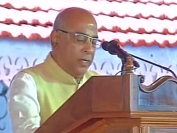 bjp 2 गोवा: पर्रिकर सरकार को समर्थन देने वाले 8 में से 7 विधायकों को मिला मंत्री पद