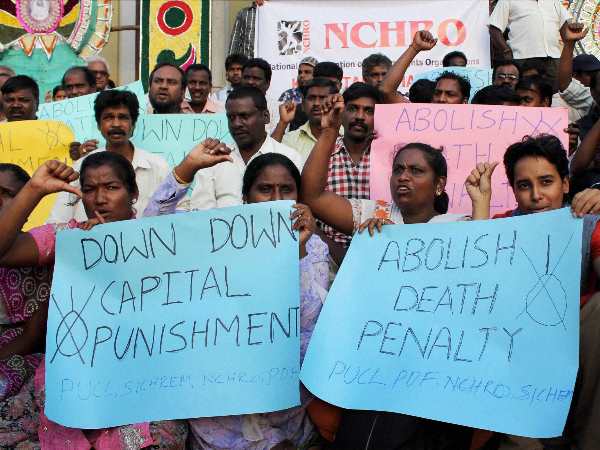 सरकार ने कहा- कानून आयोग की सिफारिश, सिर्फ आतंकवाद के लिए ही हो फांसी की सजा का प्रावधान सरकार ने कहा- कानून आयोग की सिफारिश, सिर्फ आतंकवाद के लिए ही हो फांसी की सजा का प्रावधान