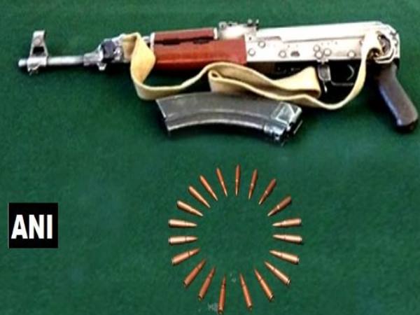 जम्मू कश्मीर में हिज्बुल मुजाहिदीन के दो आतंकी गिरफ्तार