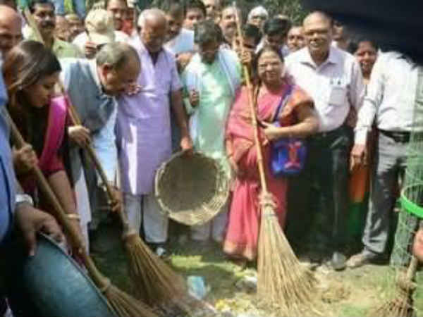 स्वास्थ्य मंत्री स्वास्थ्य मंत्री