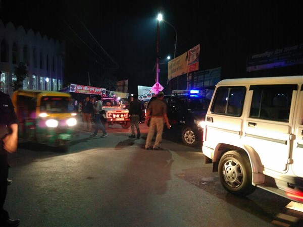 शाहजहांपुर में बीजेपी प्रत्याशी के बेटे ने किया पुलिस टीम पर हमला, महिला दरोगा सहित तीन घायल