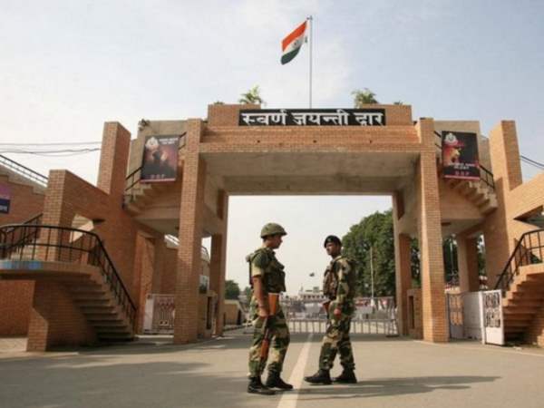 39 पाकिस्तानी कैदियों को जेल से भारत ने किया रिहा 39 पाकिस्तानी कैदियों को जेल से भारत ने किया रिहा