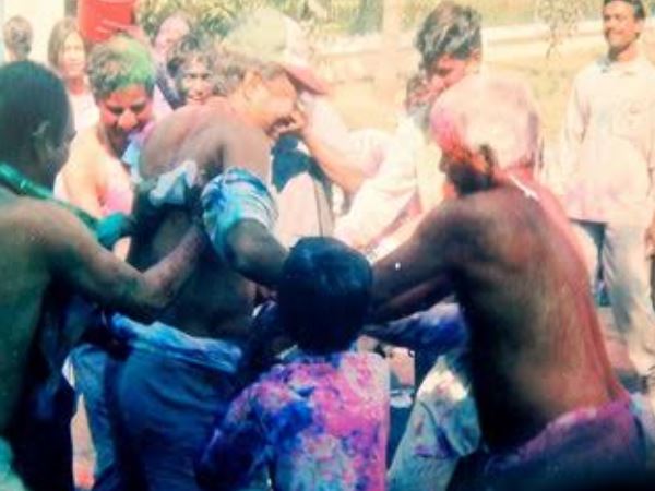 जब कुर्ता फाड़कर लालू फेंकते थे रावड़ी पर रंग, देखिए होली की तस्वीरें 