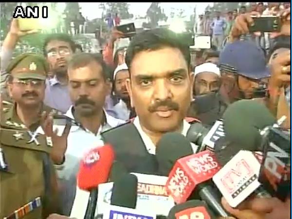 ATS अधिकारी ने कहा हमने रोक दी है फायरिंग, आतंकी को बाहर निकालने के लिए मिर्ची बम का प्रयोग