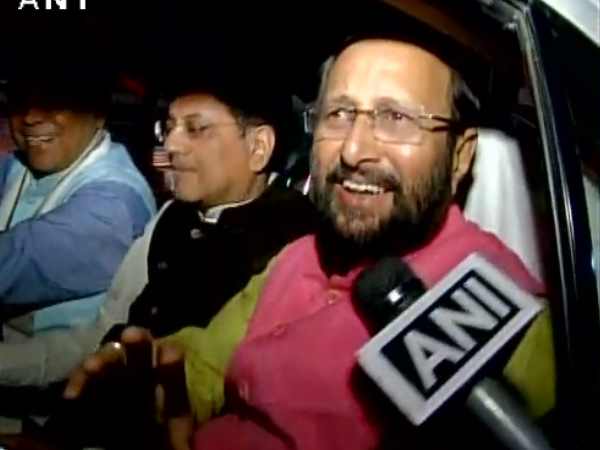 मणिपुर: बिरेन सिंह नए CM, राजभवन में BJP सरकार बनाने का दावा