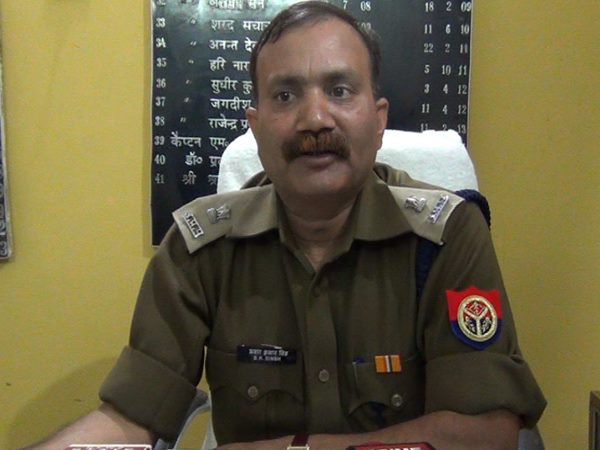 मेरठ: जवान के परिवार से बदमाश मांग रहा है रंगदारी, डर के मारे लोगों का घर से निकलना बंद