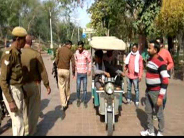 ISIS की धमकी के बाद ताजनगरी में पुलिस की बढ़ाई गई सुरक्षा