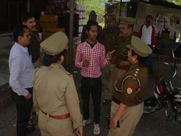 पूरे यूपी में पुलिस ने शुरु किया एंटी रोमियो अभियान, तस्‍वीरें आई सामने