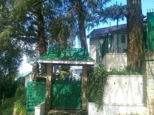 क्या है हिमाचल प्रदेश के CM वीरभद्र सिंह की मुश्किलों की वजह? जानिए CBI क्यों बन गई है सिरदर्द 