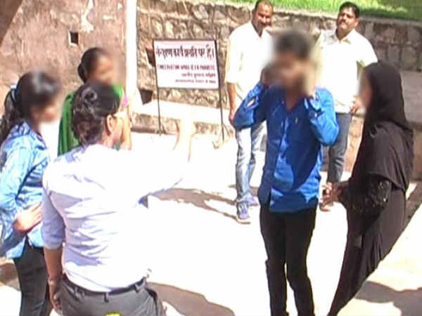 हाईकोर्ट ने एंटी रोमियो दल को सही ठहराया